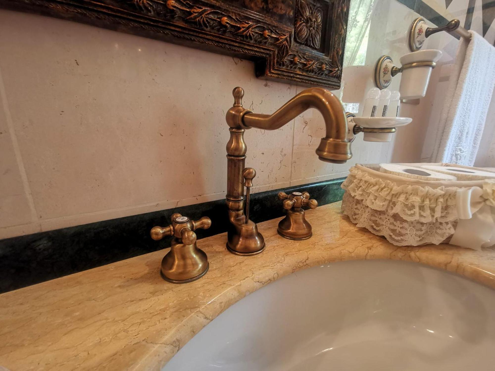 Queen'S Luxurious House Gallipoli Bagian luar foto