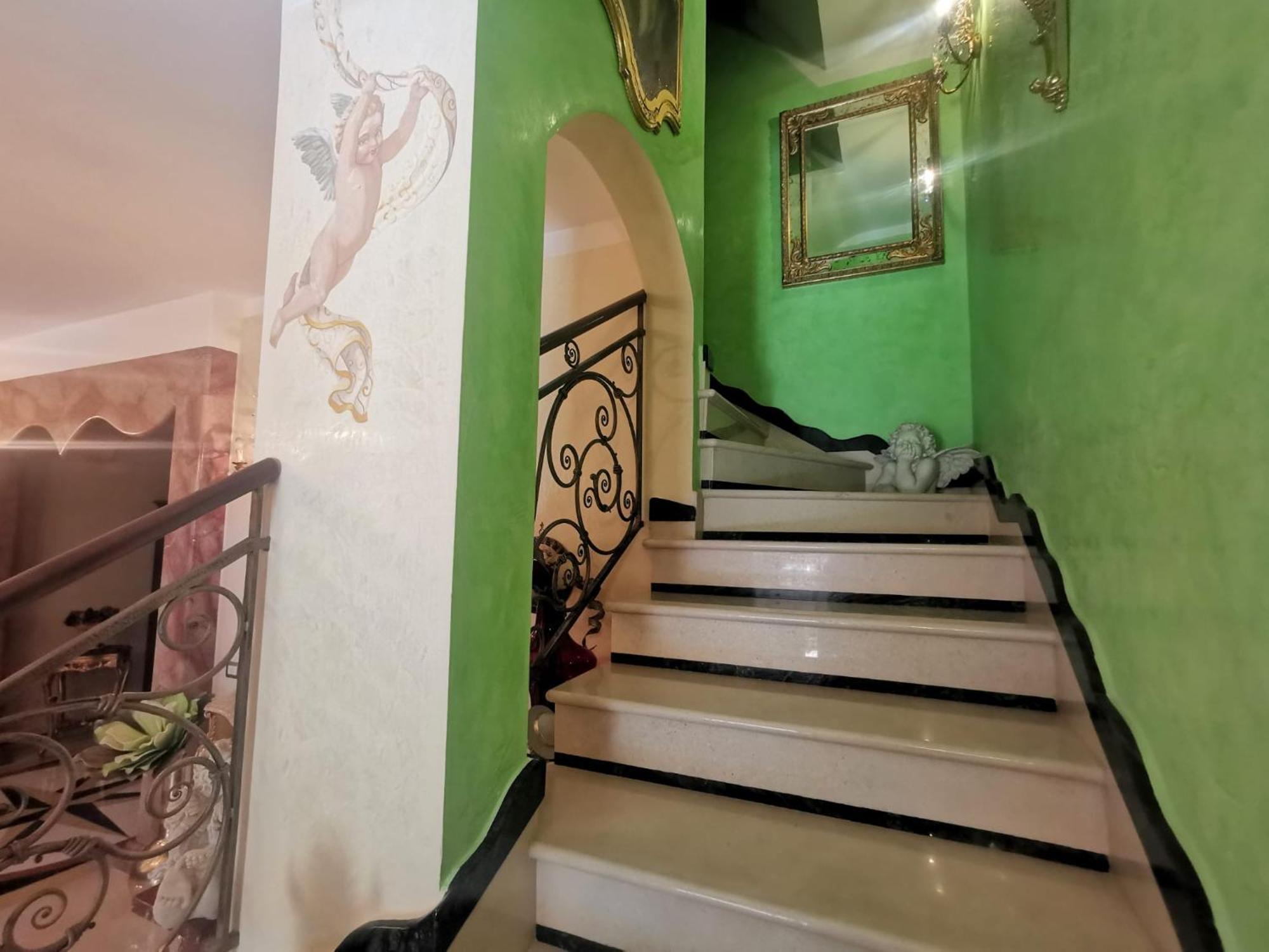 Queen'S Luxurious House Gallipoli Bagian luar foto