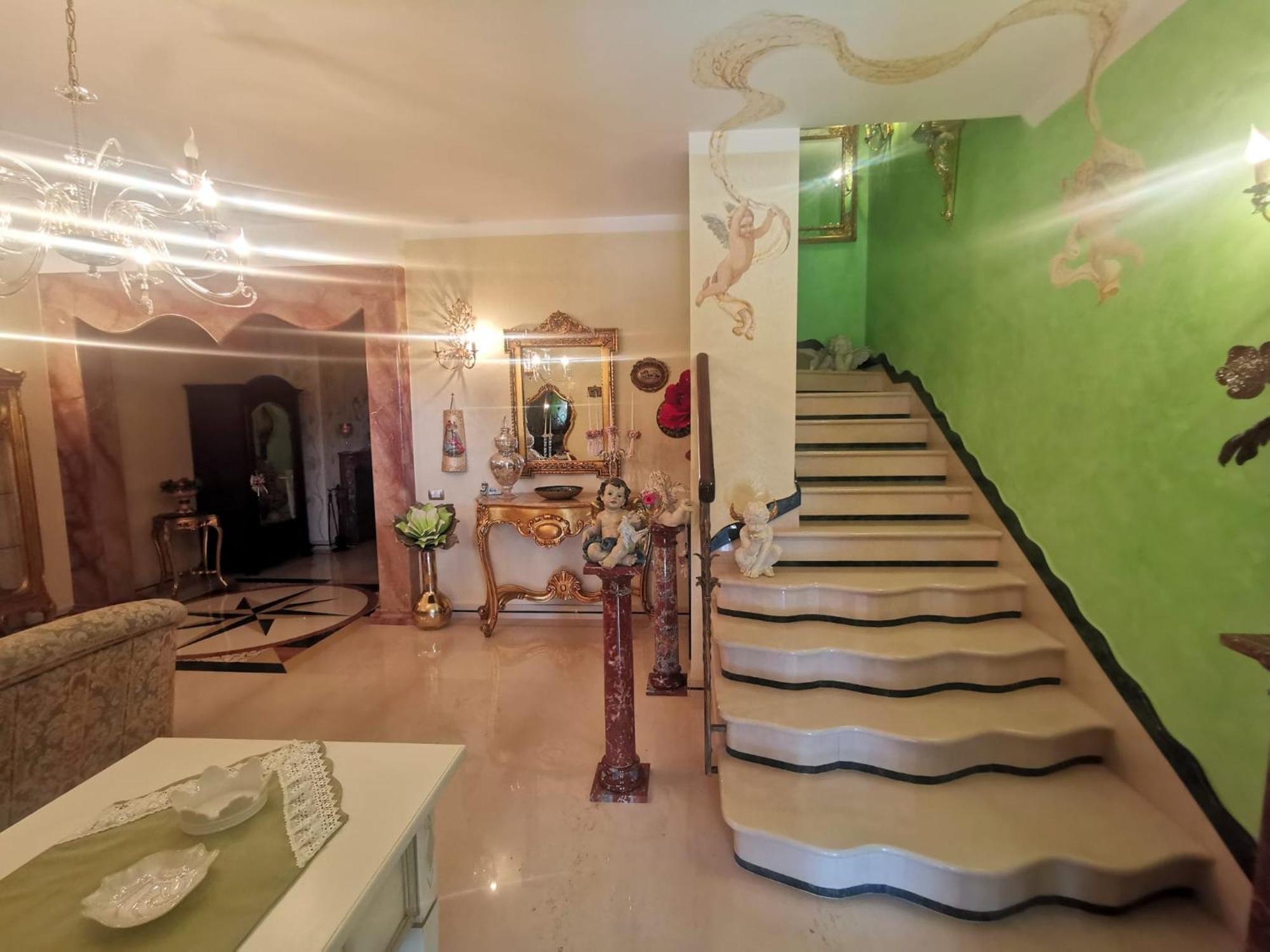 Queen'S Luxurious House Gallipoli Bagian luar foto